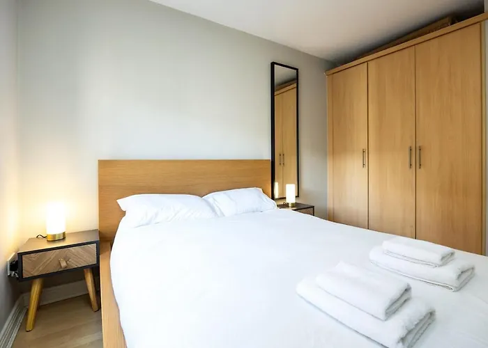 Scandinavian-inspired 2bed Near River Liffey *